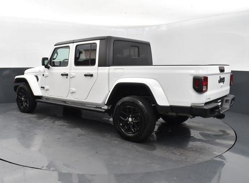 2023 Jeep Gladiator Sport