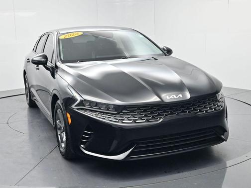 Ebony Black 2023 Kia K5 LXS