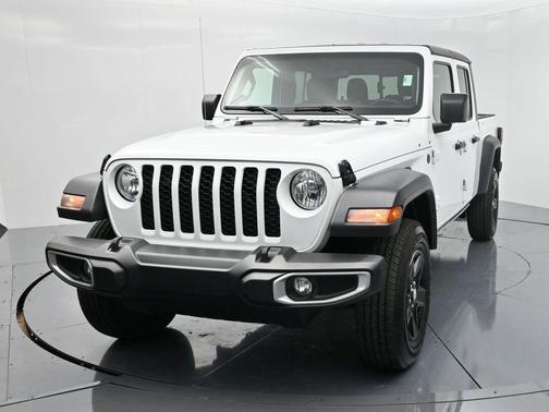 2023 Jeep Gladiator Sport S