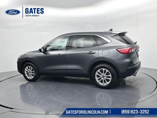 Carbonized Gray Metallic 2022 Ford Escape SE