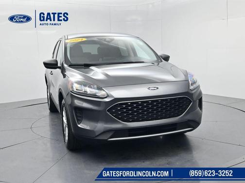 Carbonized Gray Metallic 2022 Ford Escape SE