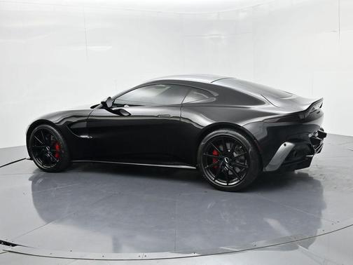 2019 Aston Martin Vantage Base