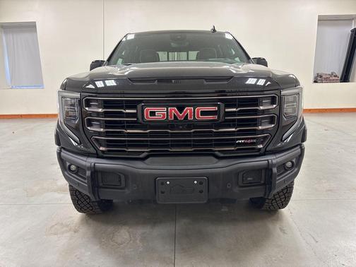 Onyx Black 2024 GMC Sierra 1500 AT4X