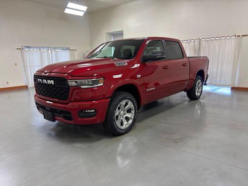 Molten Red Pearlcoat 2026 RAM 1500 Big Horn/Lone Star
