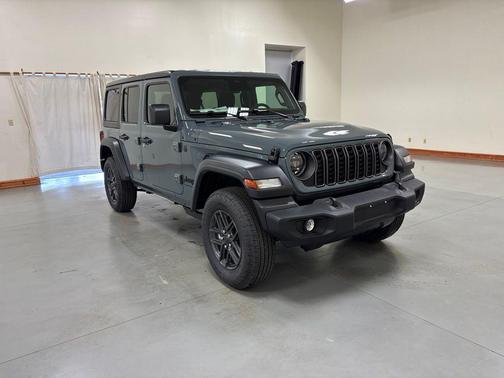 Anvil Clear Coat 2026 Jeep Wrangler Sport S