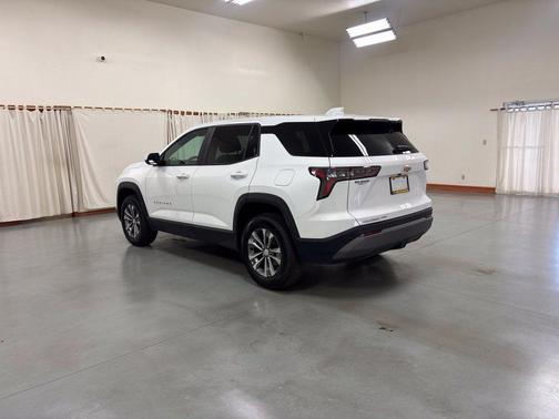Summit White 2026 Chevrolet Equinox 1LT