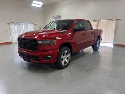 Molten Red Pearlcoat 2026 RAM 1500 Express