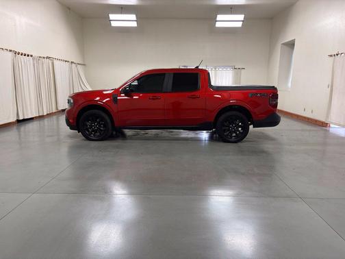 Hot Pepper Red Metallic Tinted Clearcoat 2024 Ford Maverick Lariat