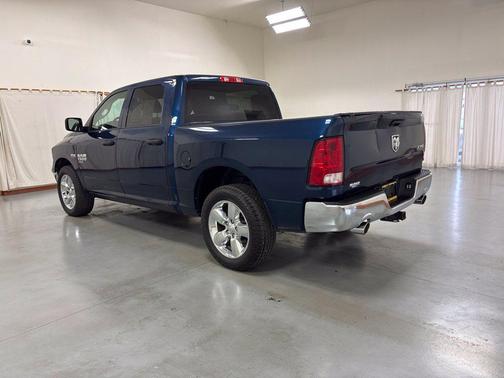 Midnight Blue Pearlcoat 2022 RAM 1500 Tradesman