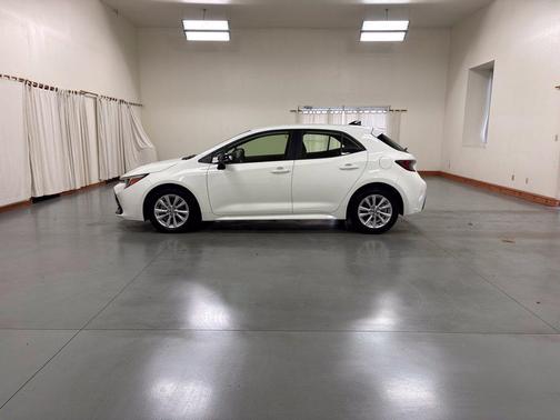 Ice Cap 2026 Toyota Corolla SE