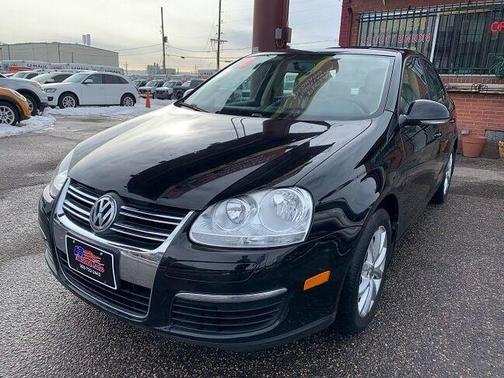 Photo 2 of 16 of 2010 Volkswagen Jetta Limited Edition