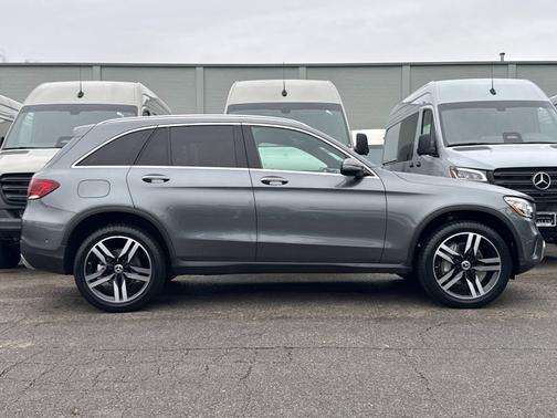 2021 Mercedes-Benz GLC 300 