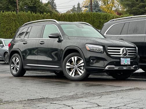 2025 Mercedes-Benz GLB 250 4MATIC