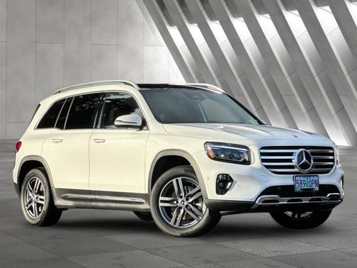2025 Mercedes-Benz GLB 250 