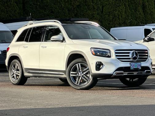 2025 Mercedes-Benz GLB 250 4MATIC