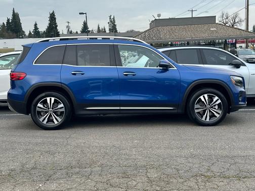 2025 Mercedes-Benz GLB 250 Base