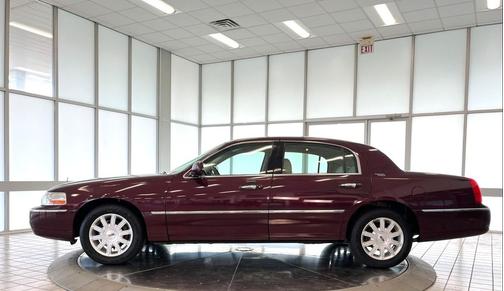2009 Lincoln Town Car Signature