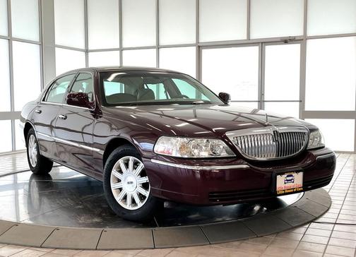 2009 Lincoln Town Car Signature
