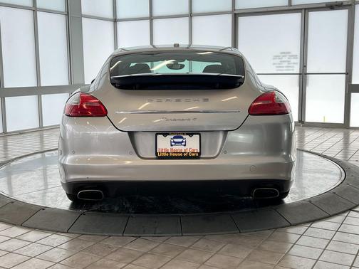 2011 Porsche Panamera 4