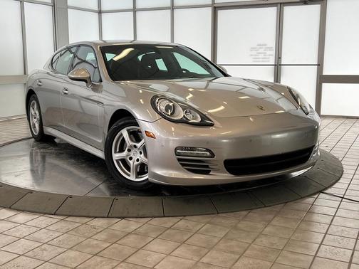 2011 Porsche Panamera 4