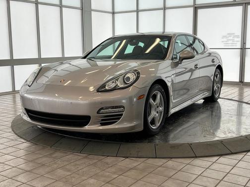 2011 Porsche Panamera 4
