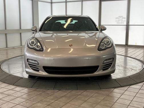 2011 Porsche Panamera 4