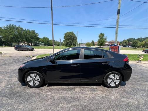 2017 Hyundai IONIQ Hybrid Blue