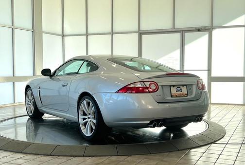 2007 Jaguar XKR Base