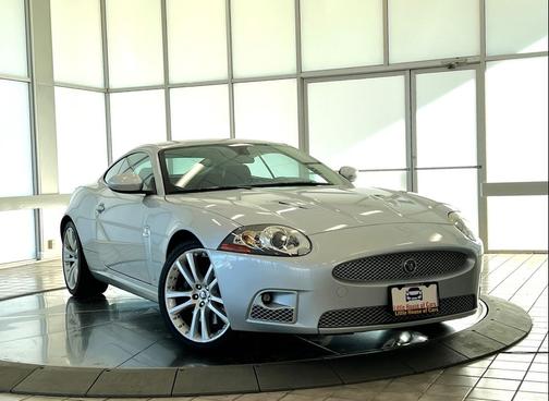 2007 Jaguar XKR Base