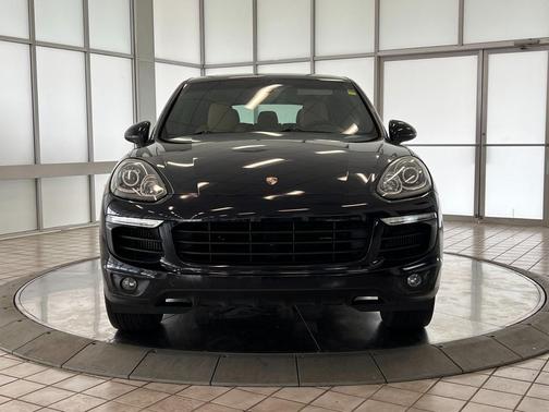 Moonlight Blue Metallic 2015 Porsche Cayenne Diesel