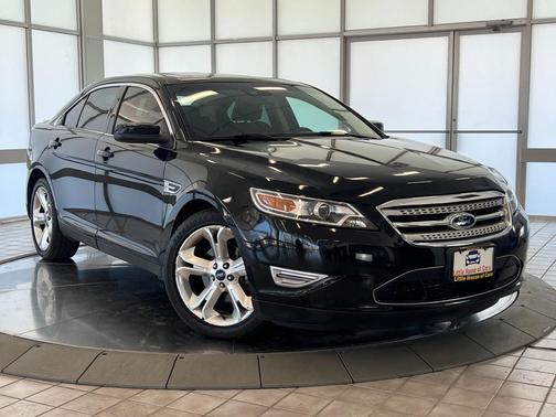 Tuxedo Black Metallic 2011 Ford Taurus SHO