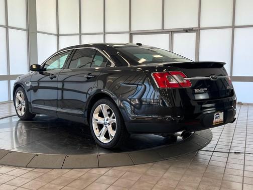 Tuxedo Black Metallic 2011 Ford Taurus SHO