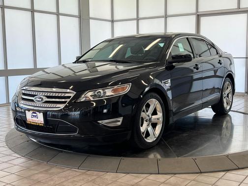 Tuxedo Black Metallic 2011 Ford Taurus SHO