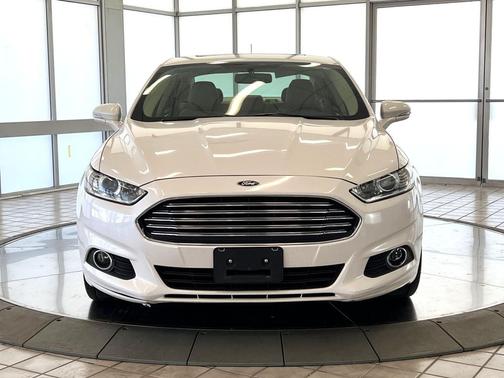 White Platinum Metallic Tri-Coat 2015 Ford Fusion SE