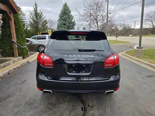 2013 Porsche Cayenne Base