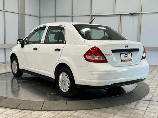 2011 Nissan Versa 1.6