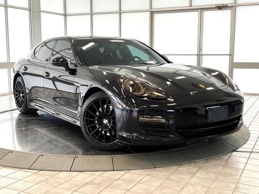 Black 2013 Porsche Panamera 4
