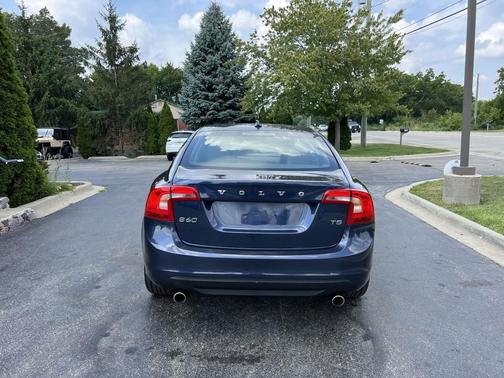 2013 Volvo S60 T5 Platinum