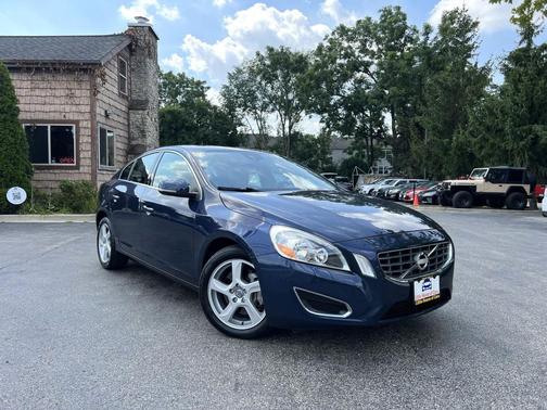 2013 Volvo S60 T5 Platinum