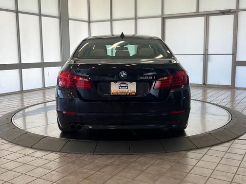 Deep Sea Blue Metallic 2012 BMW 528 xDrive