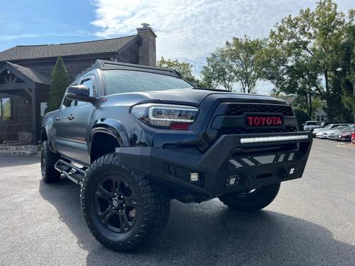 2017 Toyota Tacoma SR5