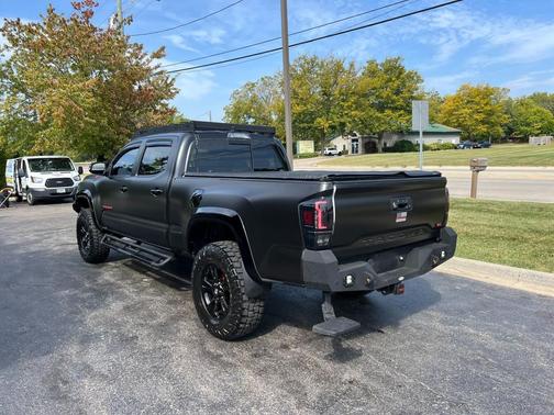 2017 Toyota Tacoma SR5