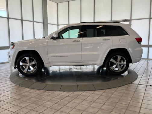 Bright White Clearcoat 2016 Jeep Grand Cherokee Overland