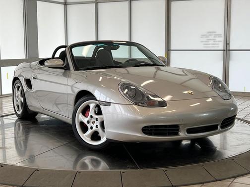 Arctic Silver Metallic 2002 Porsche Boxster S