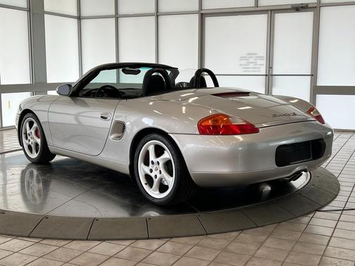 Arctic Silver Metallic 2002 Porsche Boxster S