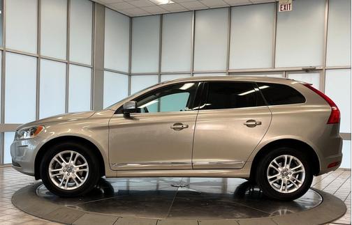 2016 Volvo XC60 T5 Premier