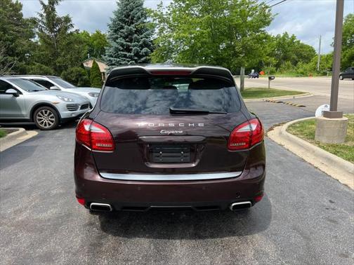 2014 Porsche Cayenne Platinum Edition