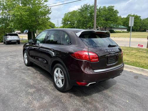 2014 Porsche Cayenne Platinum Edition