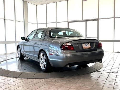 2005 Jaguar S-Type 4.2L V8 R
