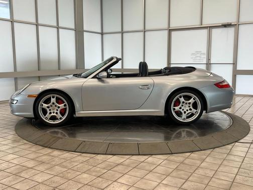 2005 Porsche 911 911 Carrera Cabriolet
